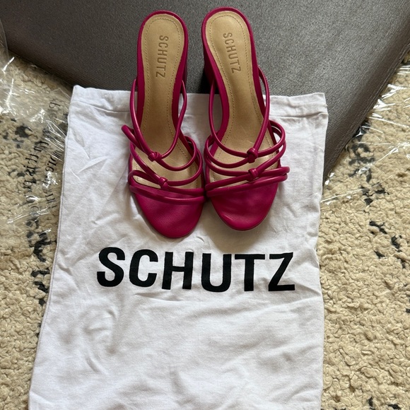 SCHUTZ Women's Fuchsia Strappy Heels - Size 5.5 - NEW NEVER WORN - Picture 1 of 3